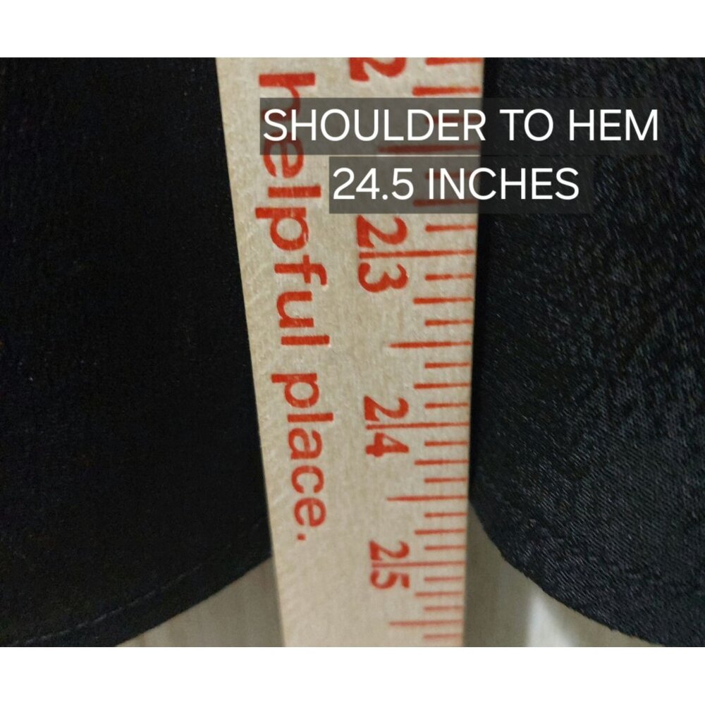 NWT Voy Women's Black Top W/ Colorful Abstract Sleeves Size Small - Picture 7 of 8